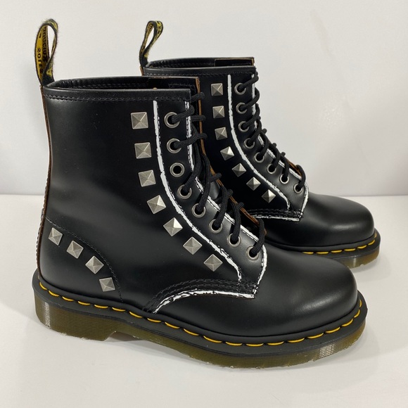 SOLD NEW DR MARTENS 1460 STUD CARE APPLIQUE BOOTS - Picture 7 of 11